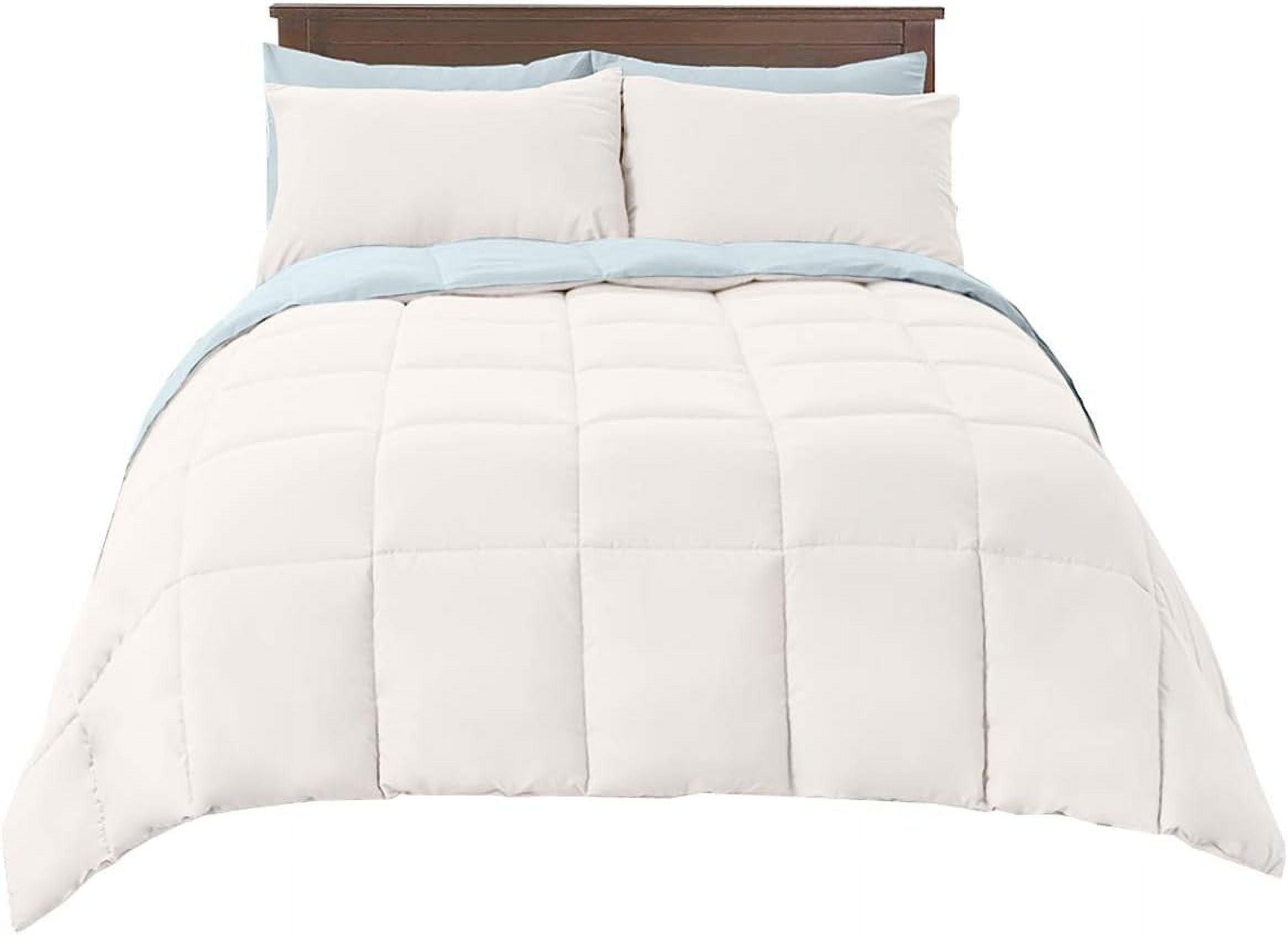 Sheetsnthings Reversible Down Alternative Comforter, Medium Warmth (44-Ounces of Fill) King-California King Size Blanket, Blue-White
