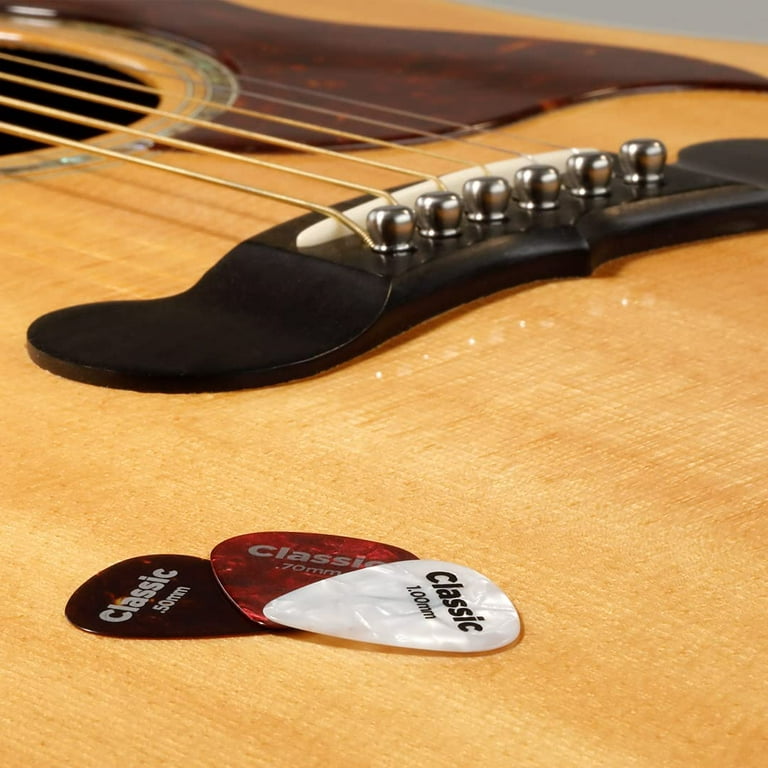 D'Addario Celluloid Guitar Picks - Guitar Accessories - Guitar Picks for  Acoustic Guitar, Electric Guitar, Bass Guitar - Natural Feel, Warm Tone 