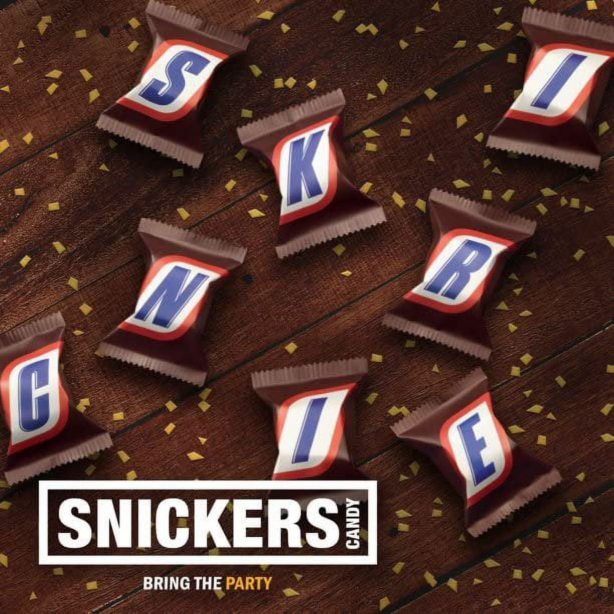 Snickers Minis Chocolate Caramel Candy Bars - Individually Wrapped Candy - with Roasted Peanuts, Nougat, Caramel, and Milk Chocolate  Bulk Candy 2 Pound