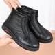 thumbnail image 1 of Zapatos de mamá de invierno con forro polar, gruesos, cálidos, impermeables, con suela suave, antideslizantes y acolchados de algodón para mujeres de mediana edad y mayores, 1 of 5