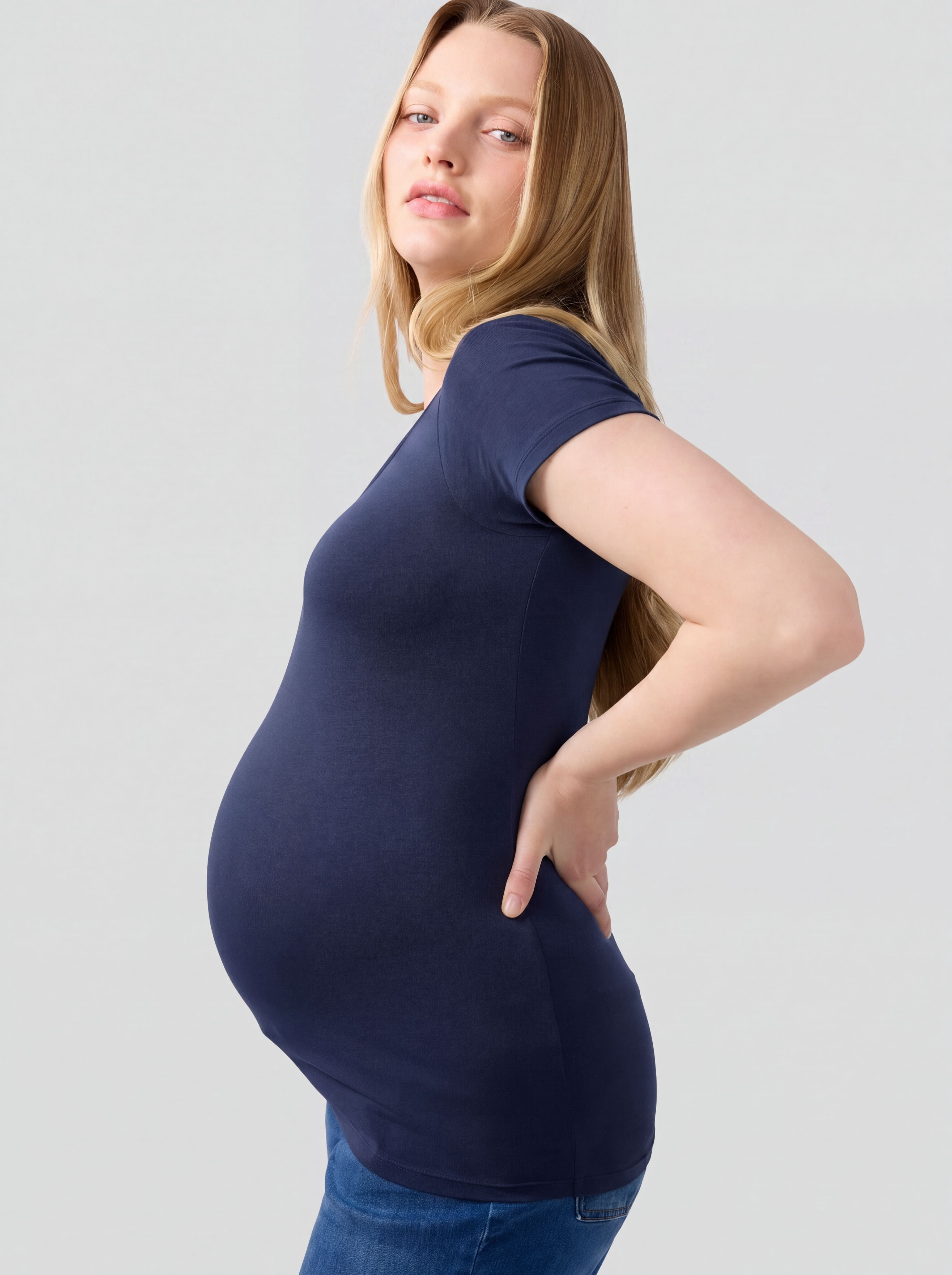 Ingrid & Isabel For Every Belly Women’s Maternity Fitted Scoop Tee, Sizes S-XXL