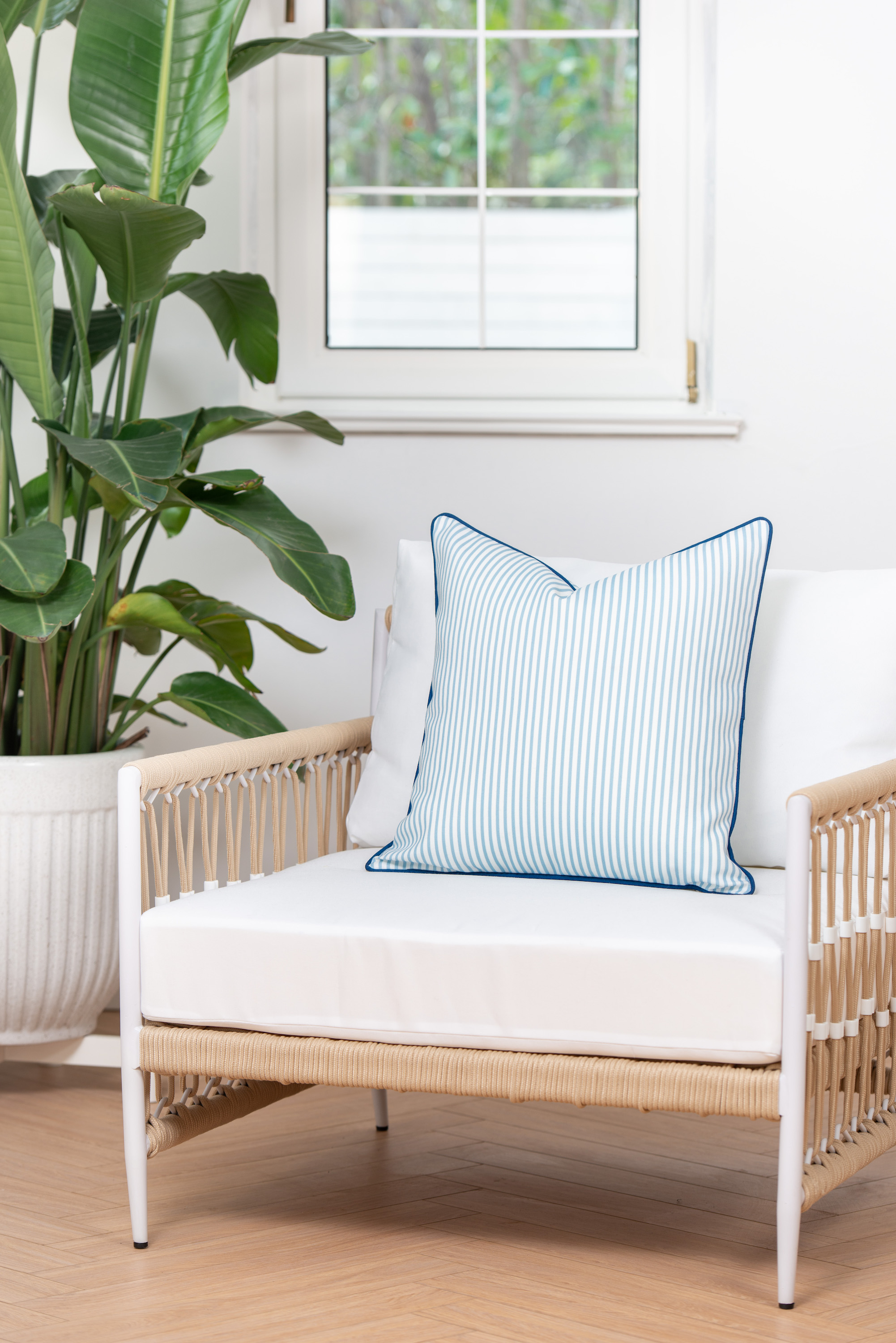 Hofdeco Premium Coastal Hampton Style Patio Indoor Outdoor Pillow Cover Only, 20"x20" Water Resistant for Backyard, Couch, Blue Stripe