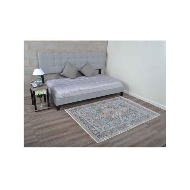 Tapis Rectangulaire Oriental en Polyester Tissé à la Machine 1 Pi. 8 Po. x 2 Pi. 10 Po. Multicolore