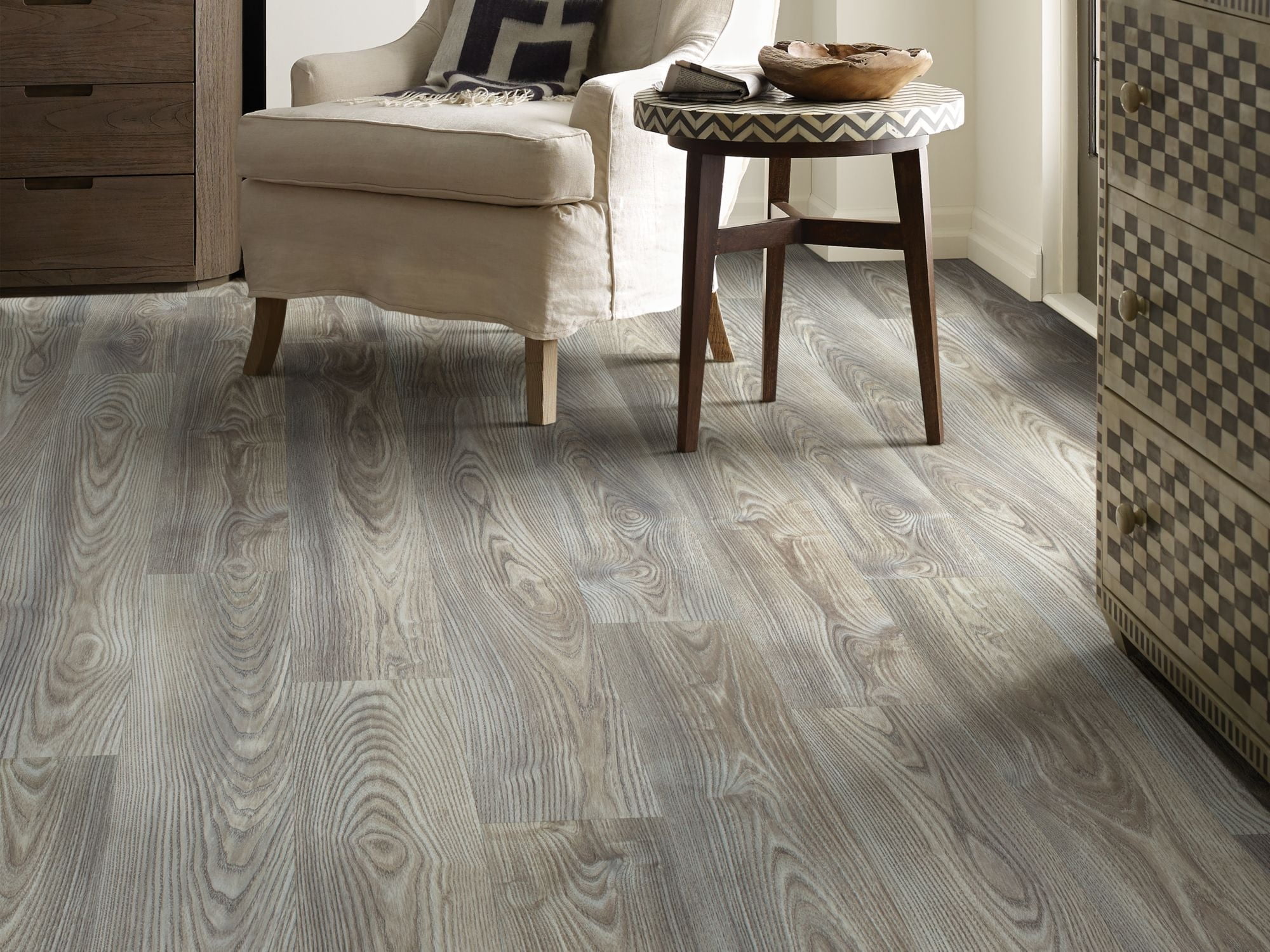 Shaw Floors Harvest Moon 6.93 in. width x 48.03 in. Color Honey Oak, Luxury Vinyl Plank Flooring (27.73 sq. ft. / Carton) (12 Planks)