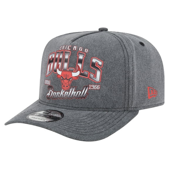 Men's New Era  Charcoal Chicago Bulls Throwback Washed Pre-Curved 9FIFTY Snapback Hat
