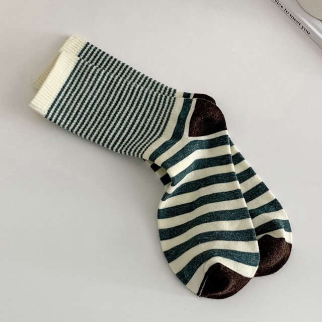Bas à Moins de 5$ Chaussettes Vertes pour Femmes Automne et Hiver Chaussettes Mi-Mollet à Rayures Chaussettes Chaudes