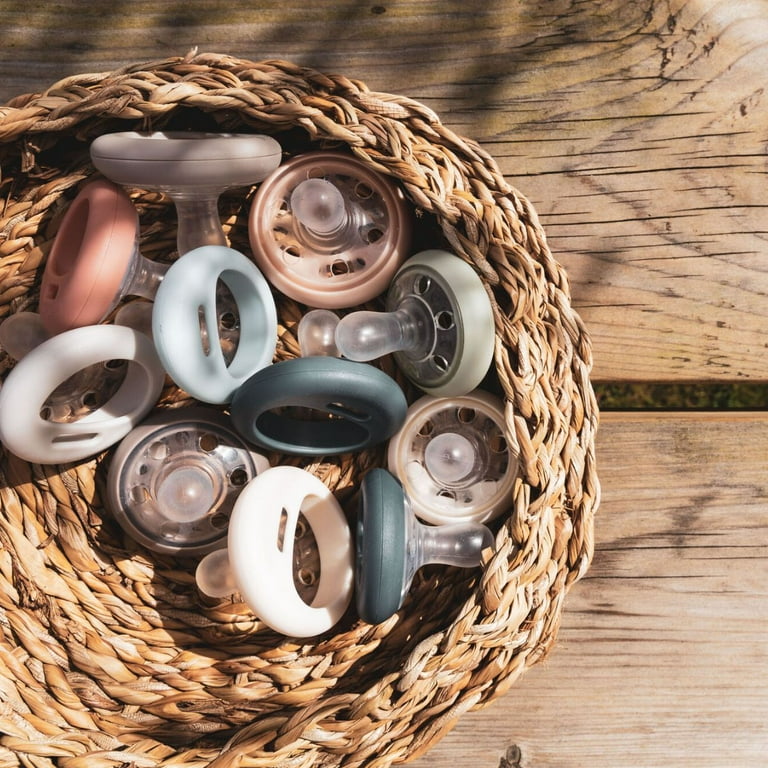 The pacifier designed to mimic breastfeeding. Skin-like texture and natural  shape, elevating the way babies are soothedfinally, the way nature, By Ninni Co.