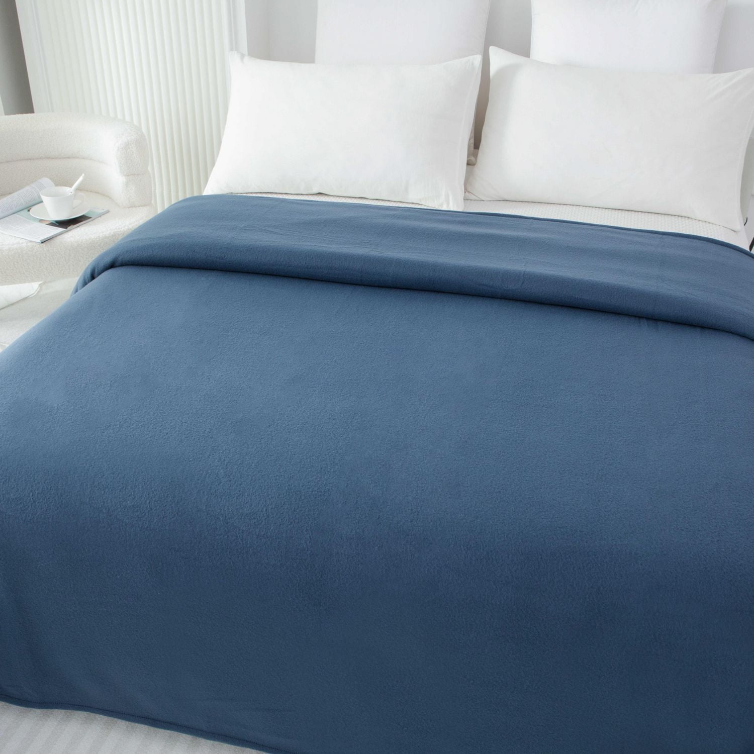 Red Label Microfleece Blanket, Size: Twin, Double/Queen