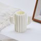 thumbnail image 5 of Jarrón de plástico para flores | Jarrón decorativo para bodas, eventos, hogar y oficina | Rosa, blanco o verde | 11,4 cm de alto, 5 of 6