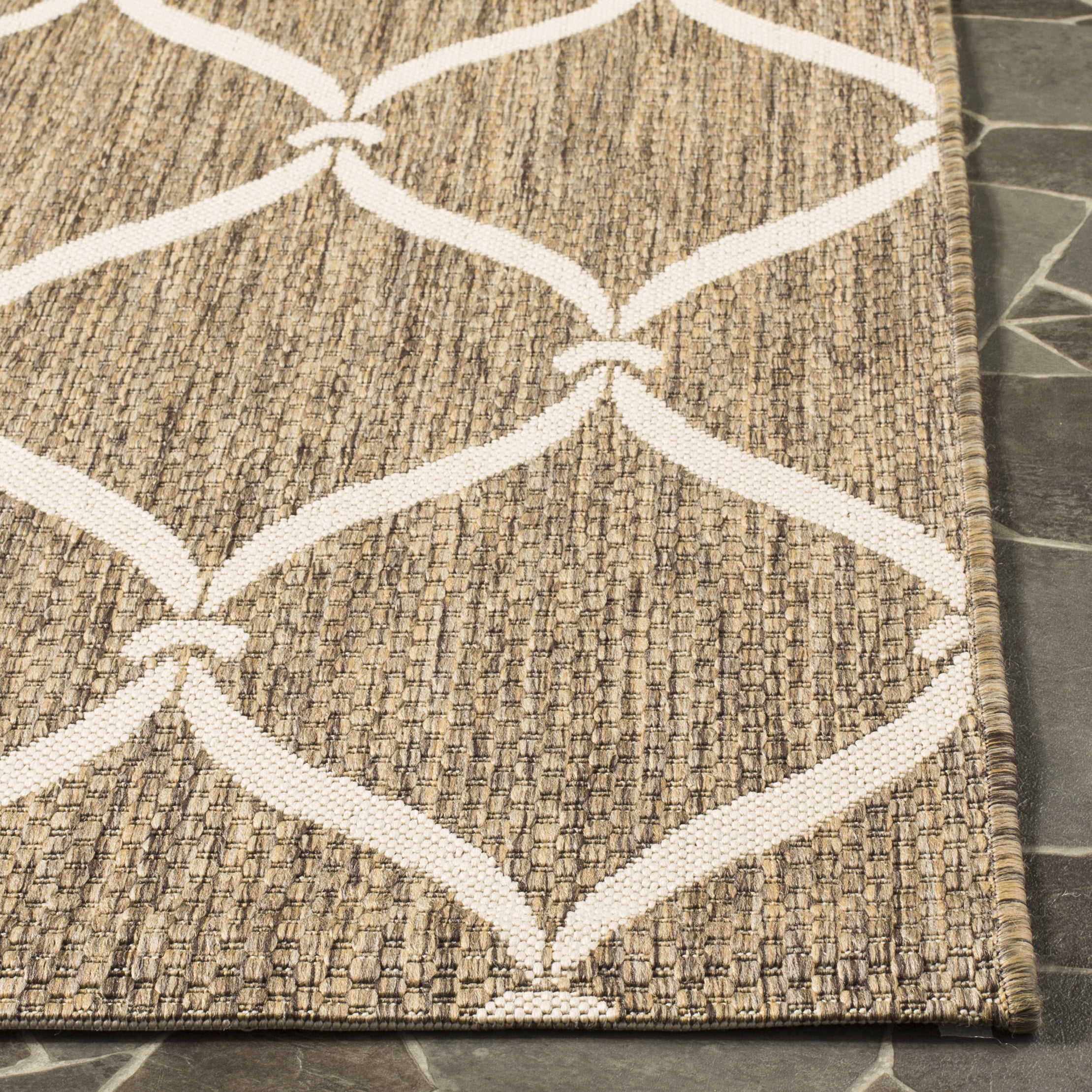 SAFAVIEH Courtyard Linnet Geometric Indoor/Outdoor Area Rug, Brown/Beige, 6'7" x 6'7" Square