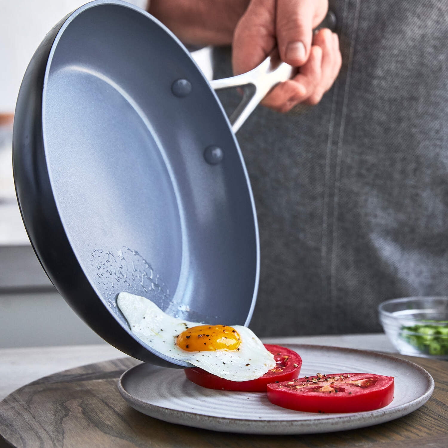 GreenPan Valencia Pro Healthy Ceramic Nonstick 8″ Fry Pan