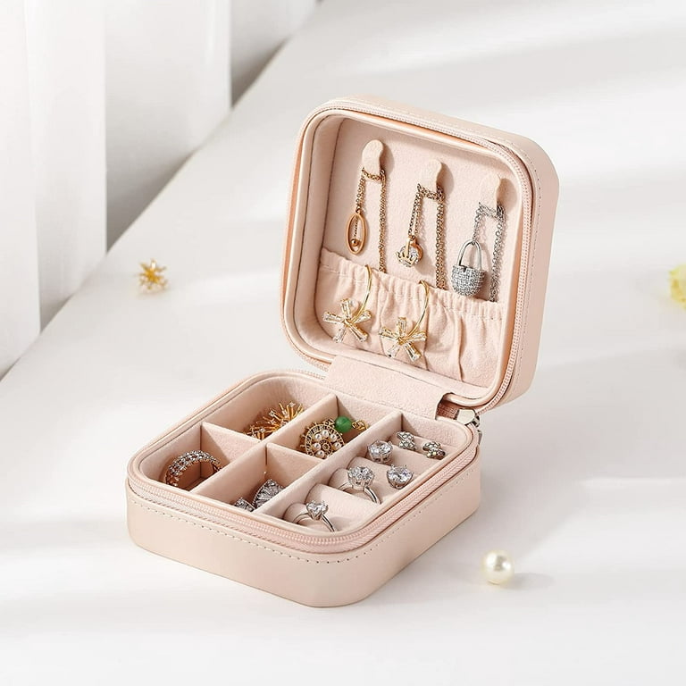 Casewin PU Leather Jewelry Box Organizer Travel Accessories Gift for Women  , Small Vintage Earring Ring Bags Holder Organizers Case Little Young Girls  Kids Mini Jewelry Boxes Organizator Storage(Pink) 