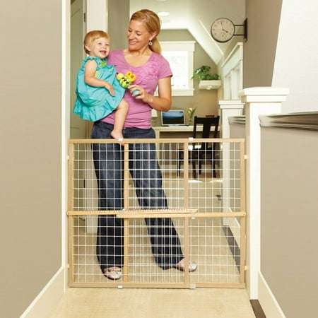 UPC: 0026107046185 | North States 4618 Extra Wide Wire Mesh Gate 32