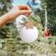 thumbnail image 5 of Adornos navideños, adornos navideños, regalos navideños, adornos navideños blancos, decoración para árbol de Navidad con conos, guirnalda para árbol de Navidad, decoración navideña de espuma blanca, a, 5 of 8