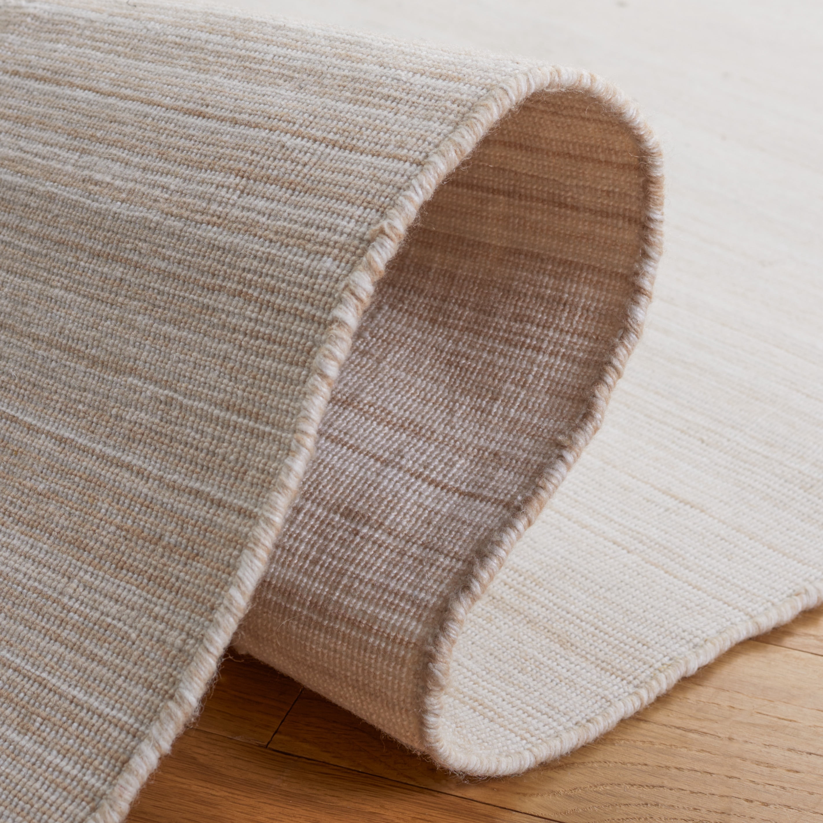 SAFAVIEH Kilim Nadia Striped Polyester Area Rug, Beige, 6' x 6' Square