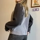 thumbnail image 4 of Marrón L moda ins estilo ropa de mujer mangas raglán roscadas en contraste cuello redondo camiseta de manga larga jersey casual suelto para mujer, 4 of 8