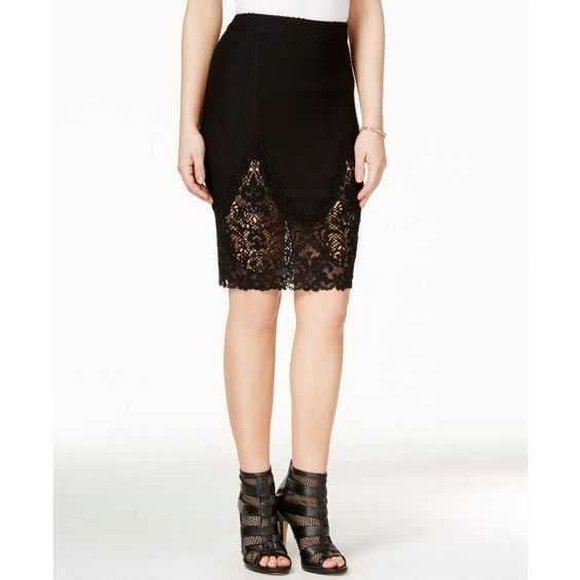 Marilyn Monroe Juniors’ Crocheted-Trim Pencil Skirt (Black, Small)
