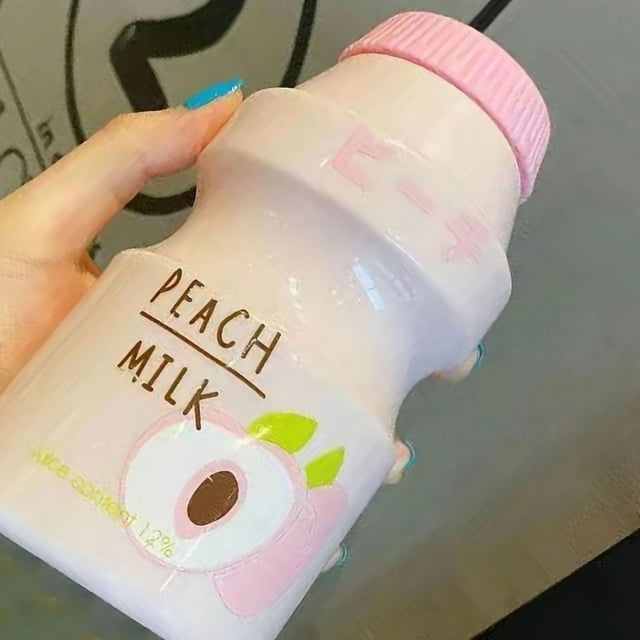 Bouteille d'Eau pour Enfants Bouteille d'Eau avec Sangle Bouteille d'Eau Portable pour Enfants avec Sangle PC en Plastique Tasse d'Eau Extérieure Mignon Modèle de Fruit Rose 480ML