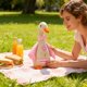 thumbnail image 4 of Figurilla de Tela Hecha a Mano de Pato Mallard – Adorno de Peluche de Poliéster Rosa y Verde con Detalles Bordados, 9.8"x5.9", Acento de Decoración Rústica para el Hogar, 4 of 6