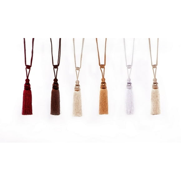 Gouchee Design Pompon Petite