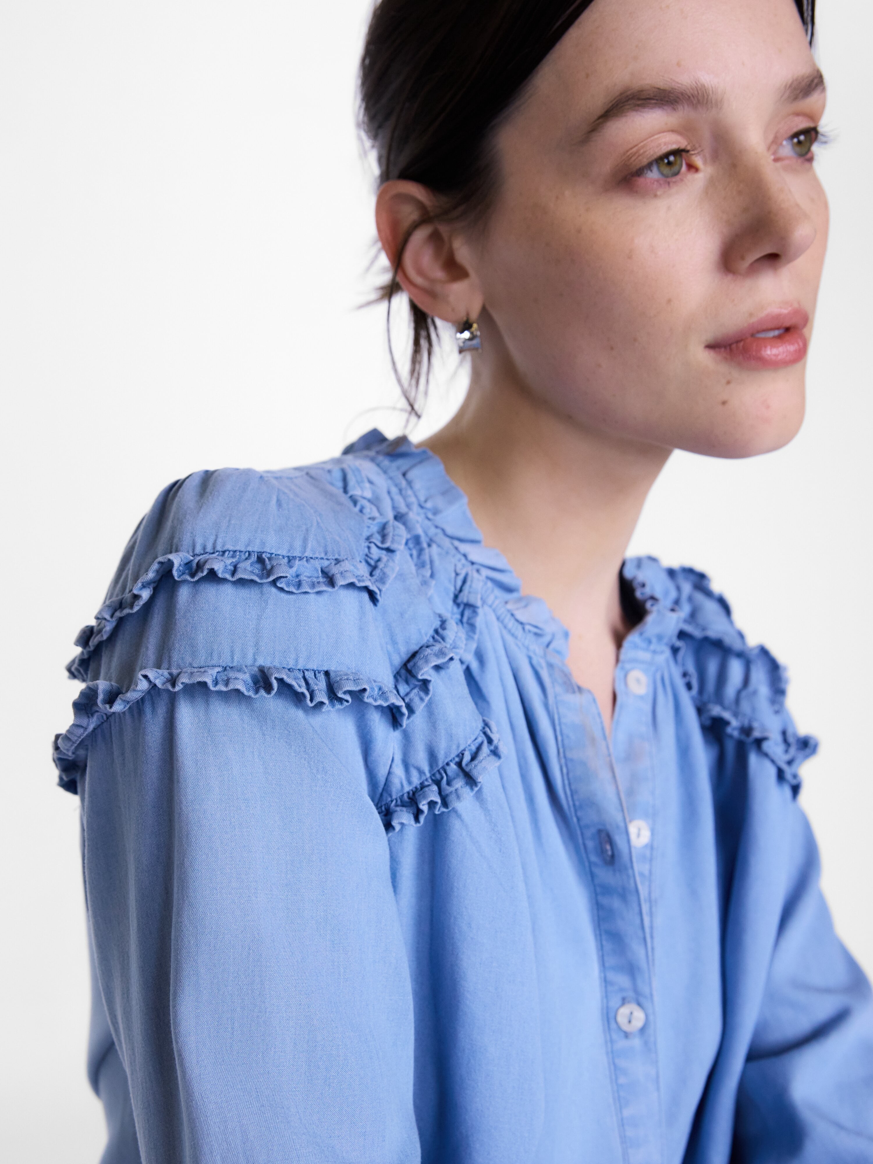 Scenario Women's and Women's Plus Ruffle Shoulder Top with Long Sleeves, Size XS-4X