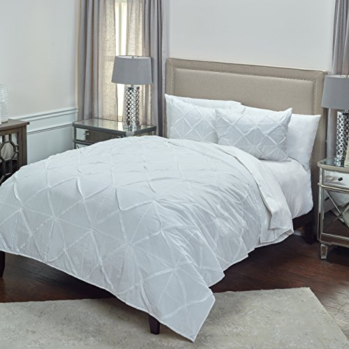 Rizzy Home Carrington White Quilt 90" x 92"