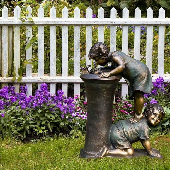 Garçon et Fille Jardin Statue Résine Pression Eau / Bain / Baisers / Boire Statue Parterre de Fleurs Ornements de Statue en Plein Air pour Jardin de la Maison Cour