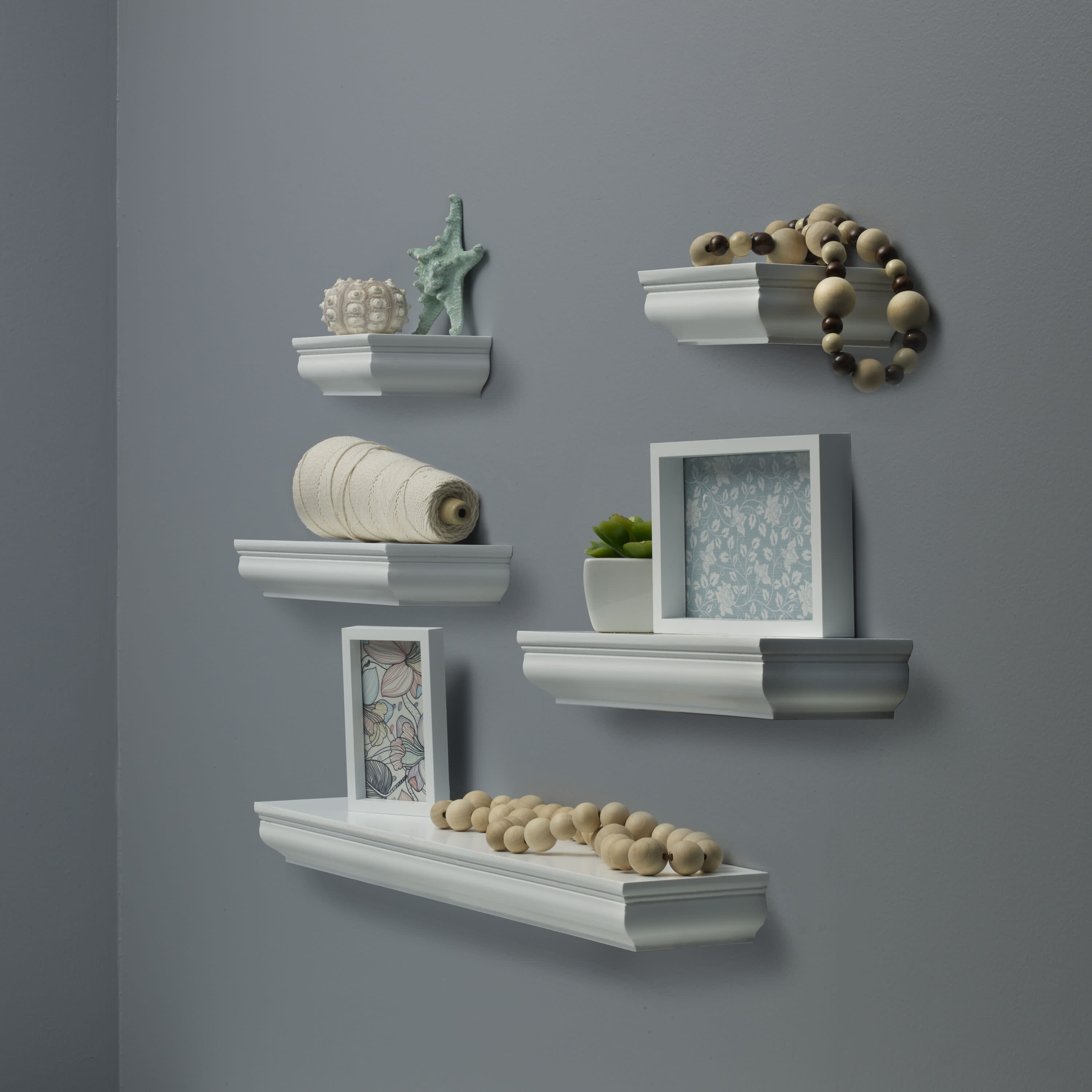 Melannco Set of 5, 2-6-inch 2-12-inch, 1-24-inch Shelves in White