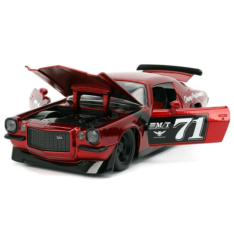 ミニカー s2020 MUSCLE MACHINES 1/24 SCALE 1971 Jada Toys 1/24 Chevrolet Camaro #71, Red Metallic w/Black Stripes