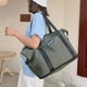 thumbnail image 4 of Ganfancp Scalable Messenger Bag Gran Capacidad Propósito Casual Hand Shoulder Bag,, Conveniente para Viajar, Fitness, Compras Liquidación 1X Bolsa de Viaje, 4 of 6