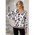 thumbnail image 4 of ABPHQTO Sudadera de mujer con cuello de pico y manga larga caída con estampado de leopardo, 4 of 5