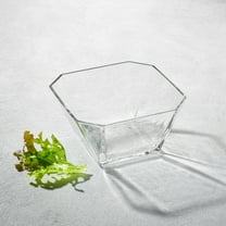 Vikko Glass Salad Bowls, Thick Glass Square Bowls for Snacks, Serving, and Entertaining, 64 Oz Decorative Glass Fruit Bowl, Clear Glass Serving Bowl 2 Quart, Medium Geometric Square Glass Bowl