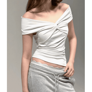 Off-the-Shoulder Twisted Top