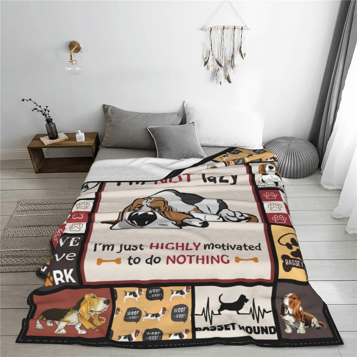 Basset Hound Blanket Dog Decor Throw Blanket Super Warm Soft Plush Lightweight Fleece Flannel Cute Basset Hound Stuff Blanket Gifts for Girls Baby Kids Women Boys for Winter Couch Bedding 40"X50"