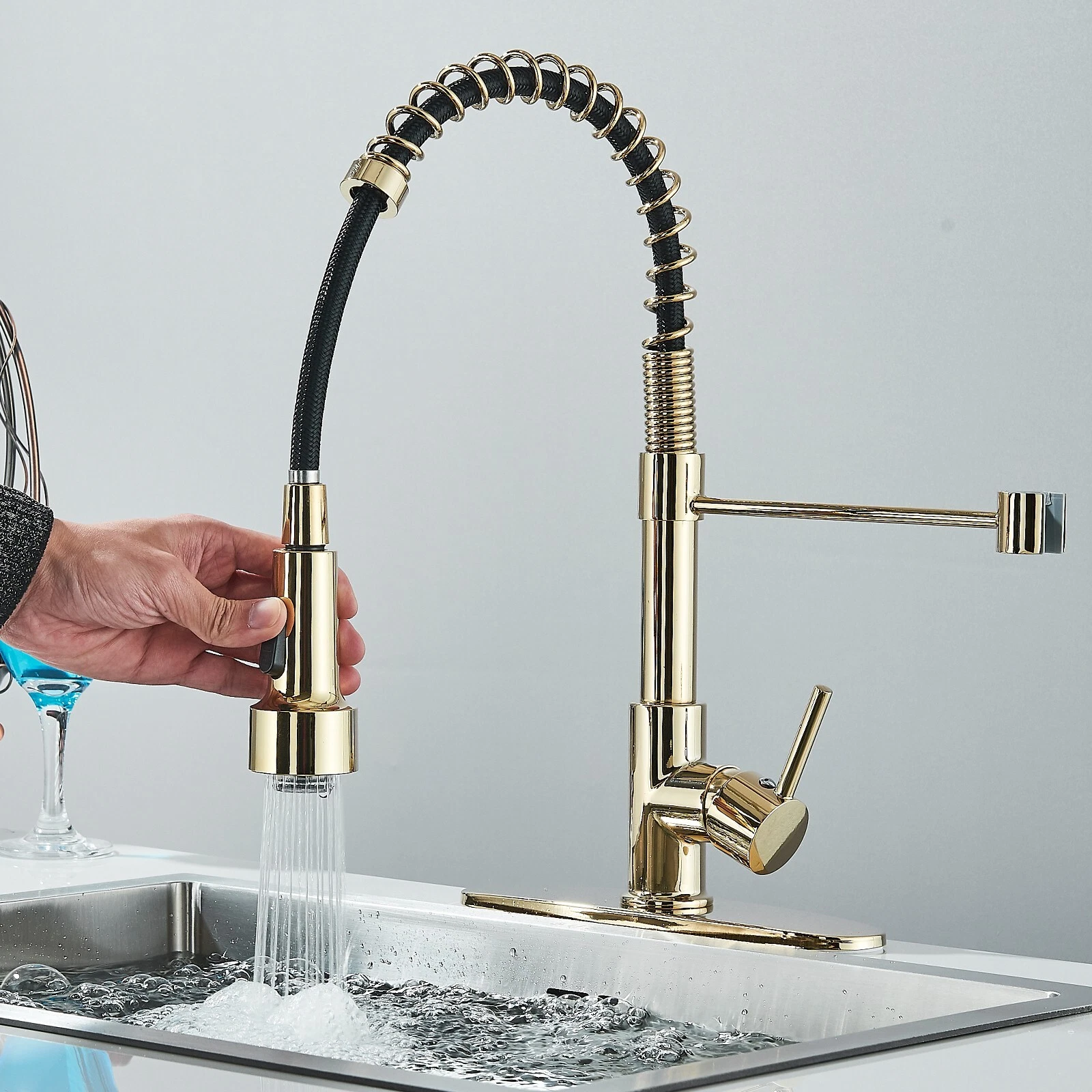 Brushed Gold led Kitchen Sink Faucet Single Handle w/Pull Down Sprayer LED Mixer Tap w/cover plate