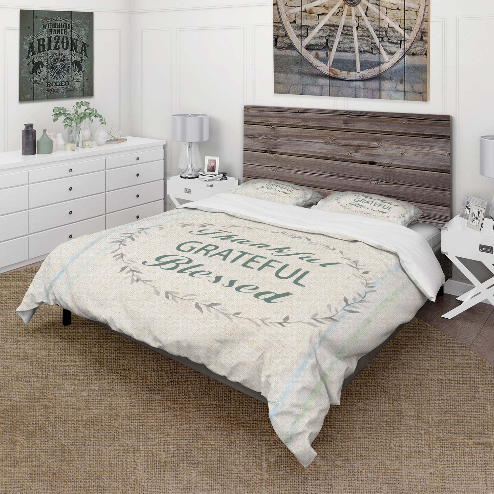Designart 'Farmhouse Florals XXI' Farmhouse Duvet Cover Set