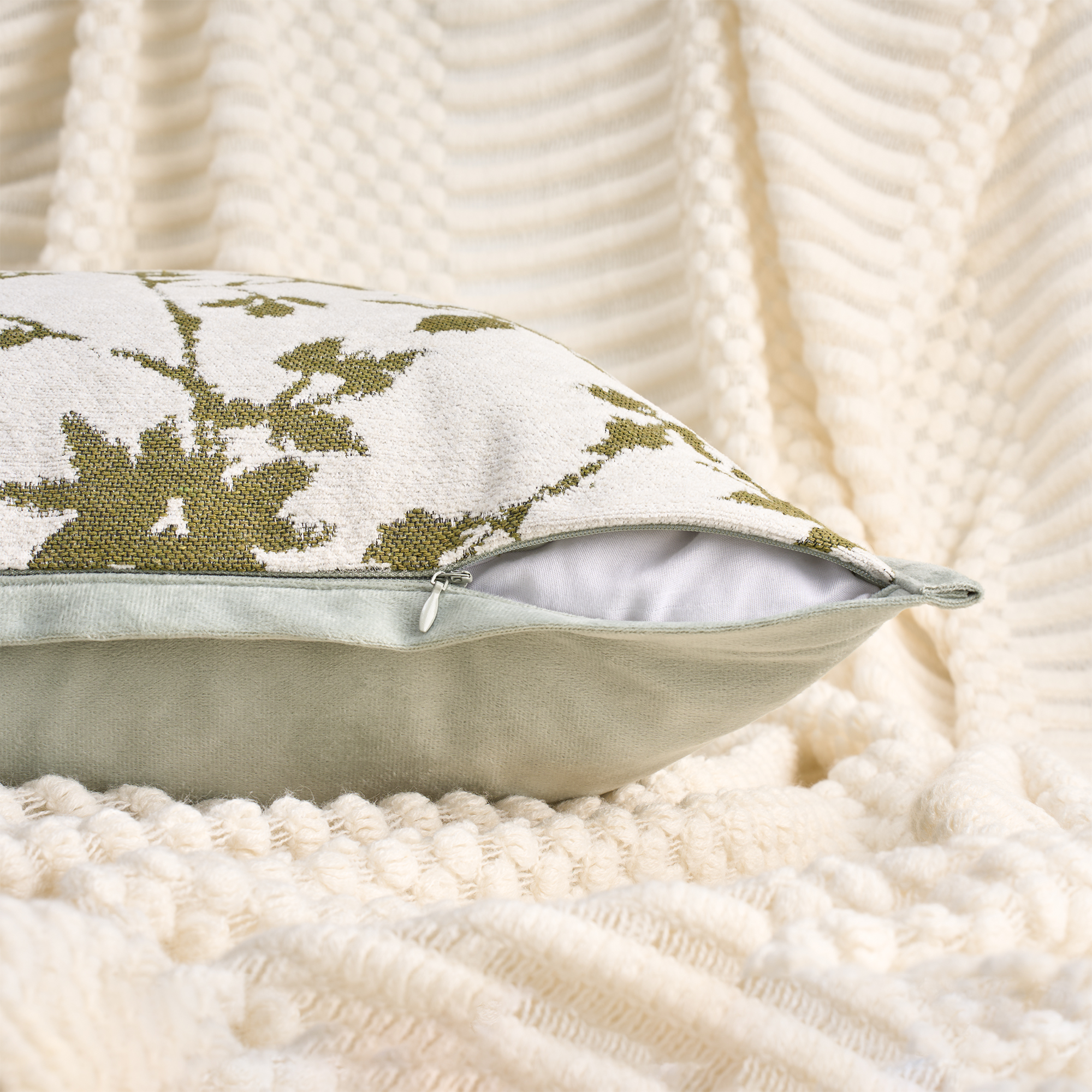 Unique Bargains Set of 2 Chenille Leaves Jacquard Throw Pillow Covers Green