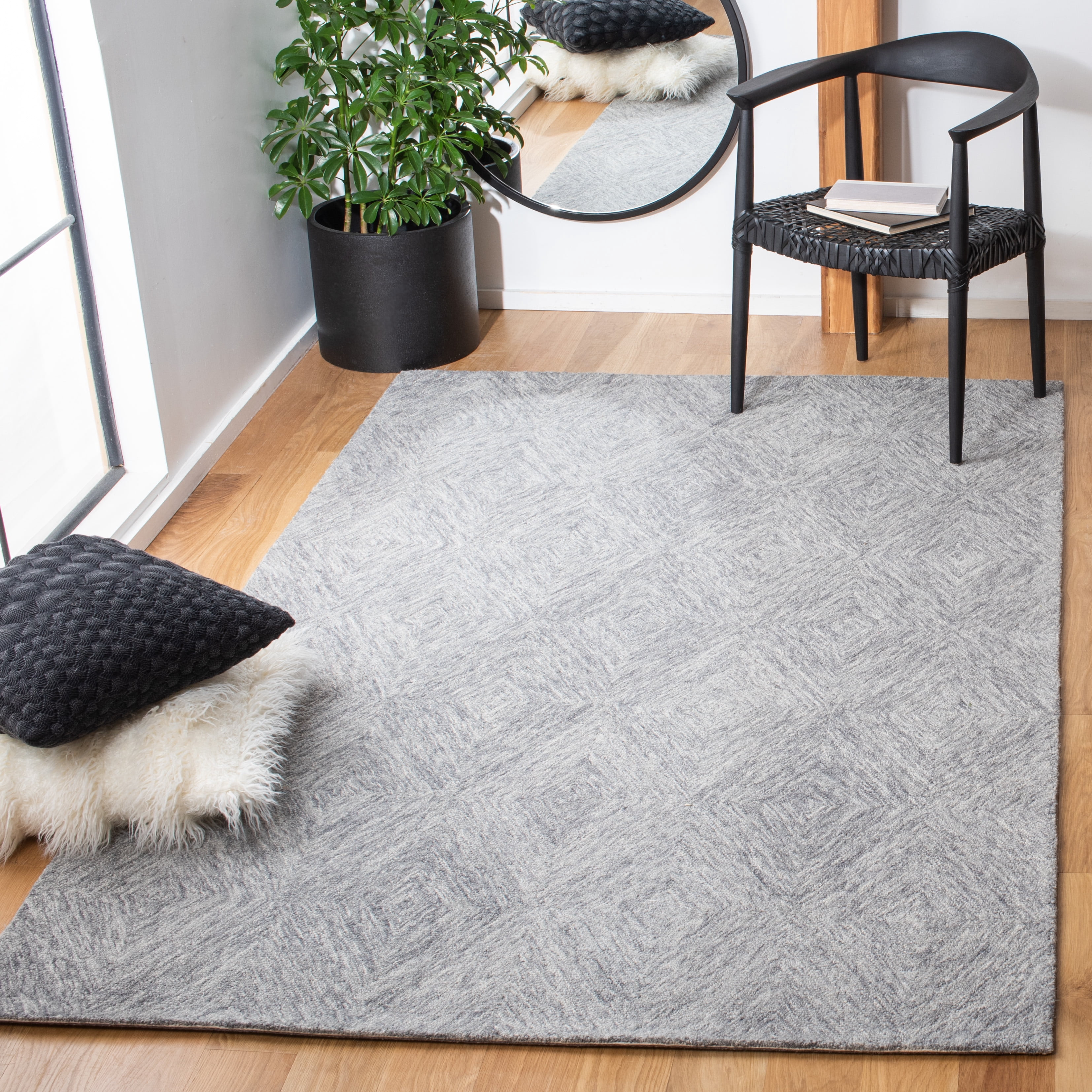 SAFAVIEH Metro Avalon Diamond Area Rug, Grey, 6' x 6' Square
