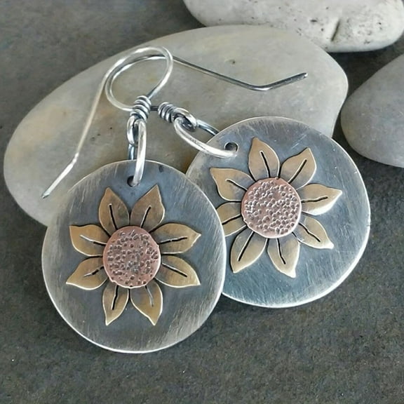 New Vintage Ethnic Sunflower Drop Earrings Female Tribal Ancient Old Metal Handmade Painting Dangle Earrings For Party Jewelry