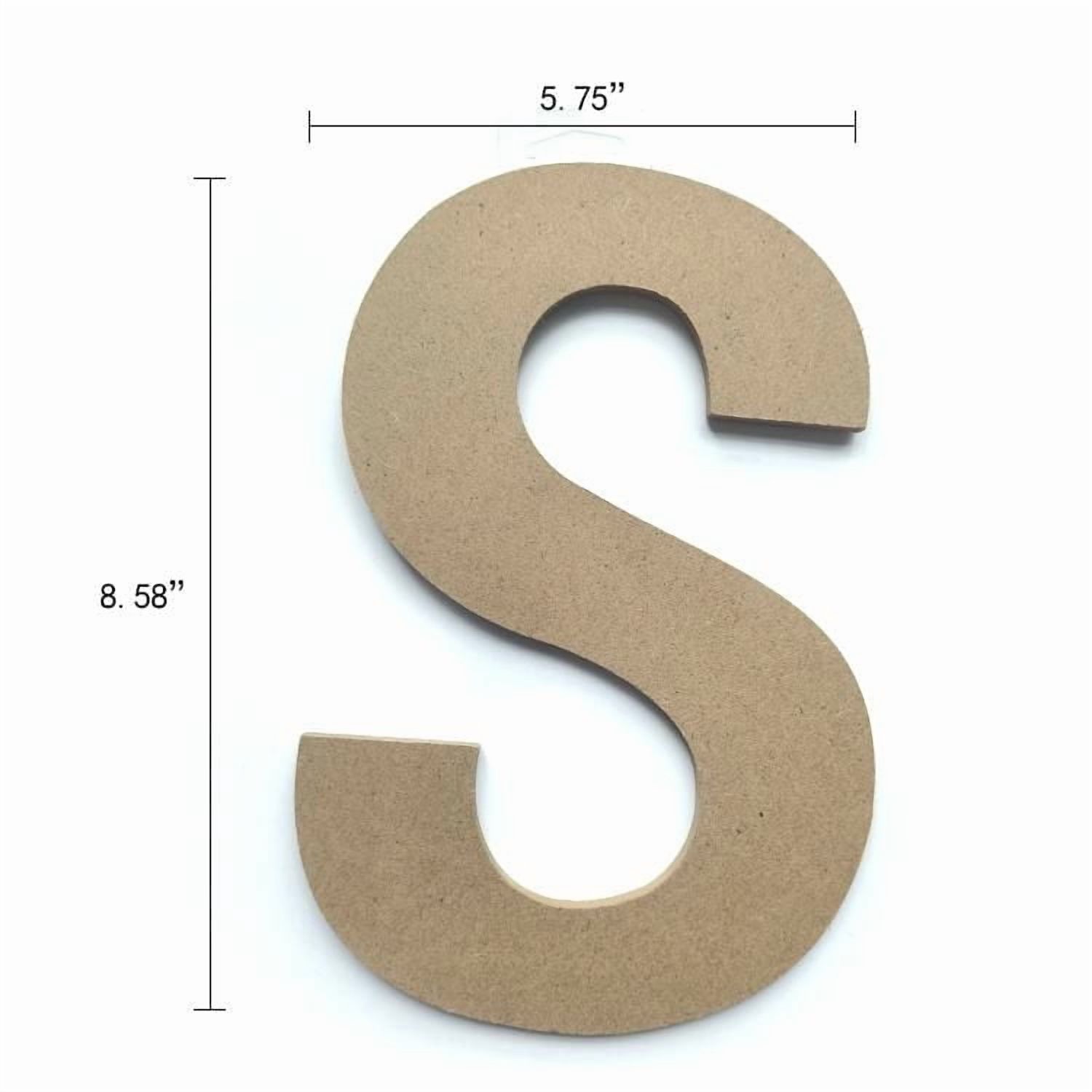 Lettre S en bois du décor Lerman Lettre S en bois