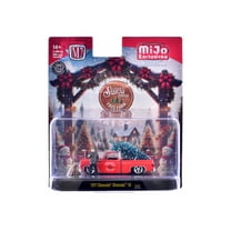 1977 Chevrolet Silverado 10 Pickup Truck Red with White Top (Weathered) w/Figures and Tree 1/64 Diecast Model Car by M2 Machines