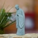 thumbnail image 3 of 2pcs Monk Figurine Estatua de monje en miniatura para la escultura de monje del paisaje Ornamento, 3 of 6