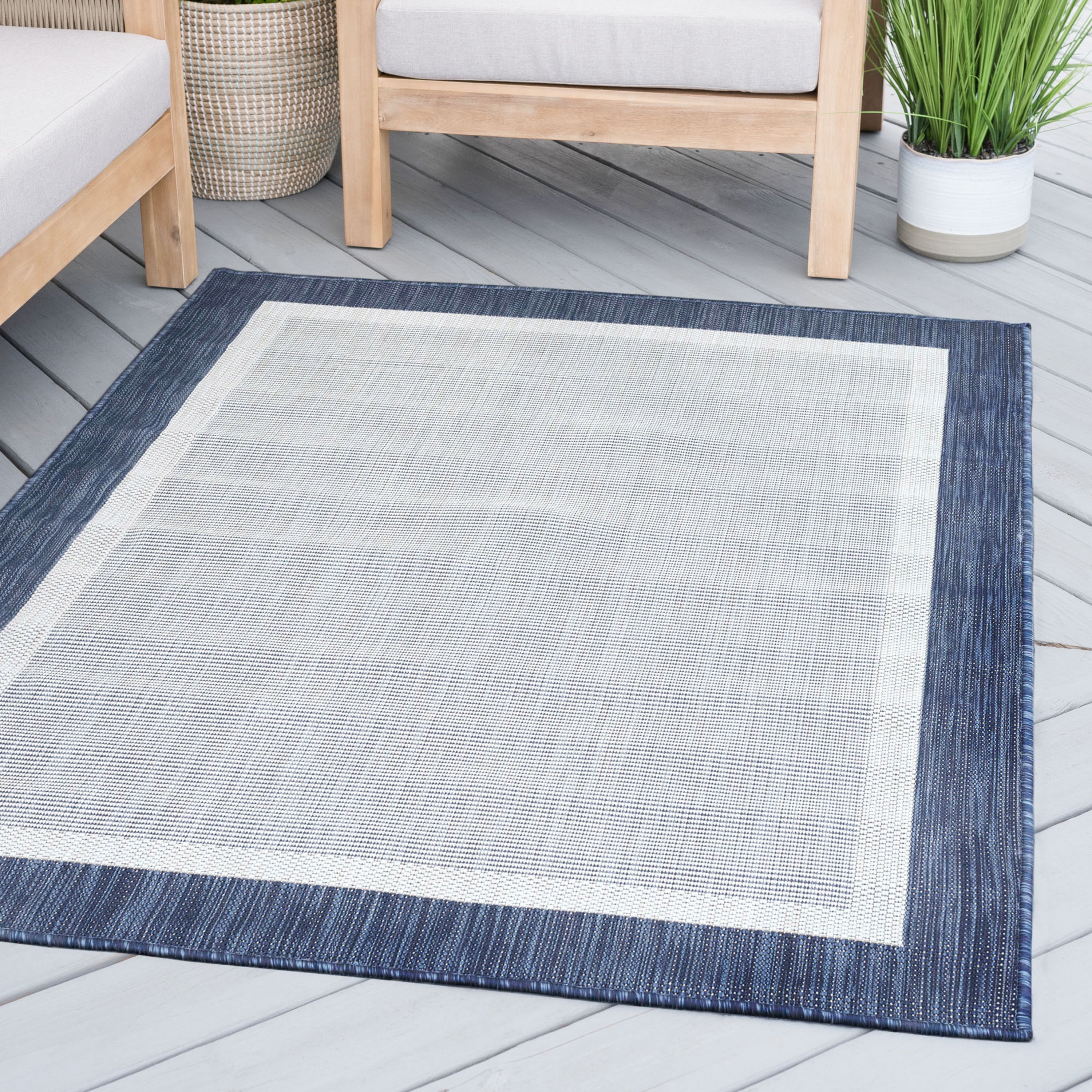 Washable Bordered Indoor Outdoor Rug for Patio, Deck, Porch - On Sale - Bed  Bath & Beyond - 38162742