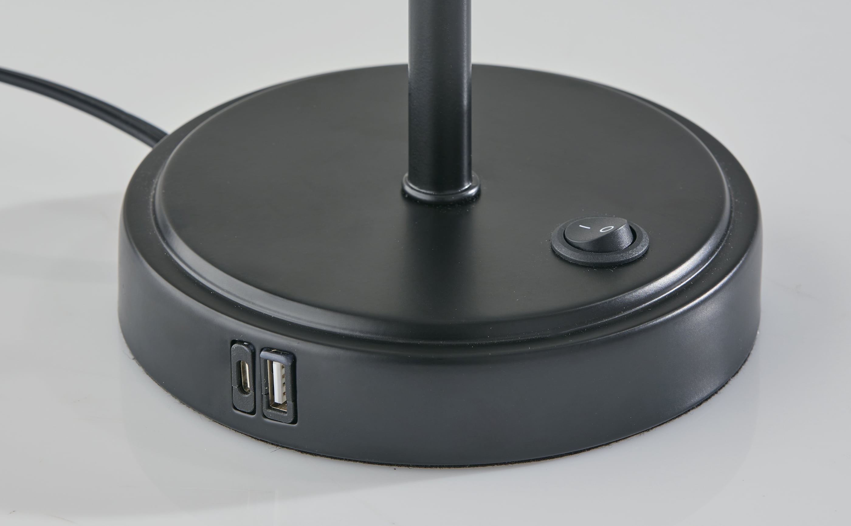 Mainstays 19 in Black Metal Stick Lamp with USB and USB-C Ports