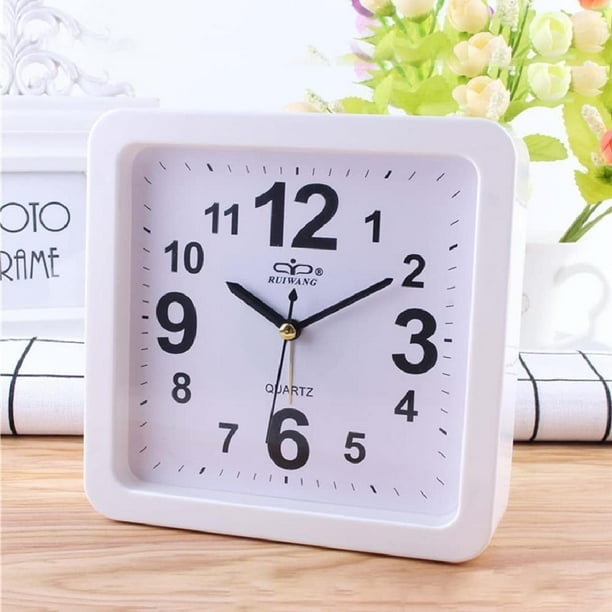 6 Inch Simple Small Bedroom Bedside Student Office Desk Clock, Battery ...