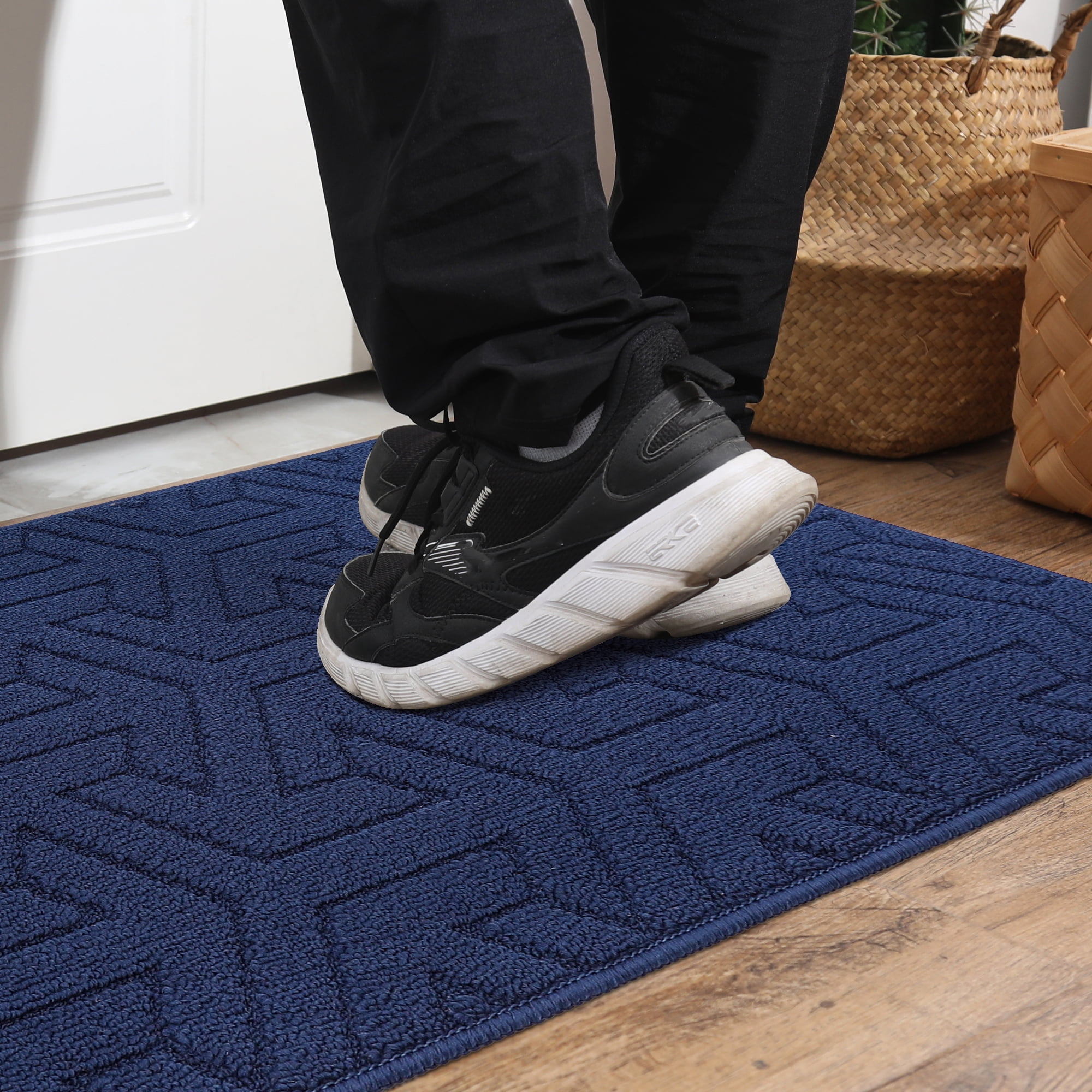 Heeneeso J42 Outdoor Rug Checkered Door Mat, Machine Washable Doormat Indoor Absorbent