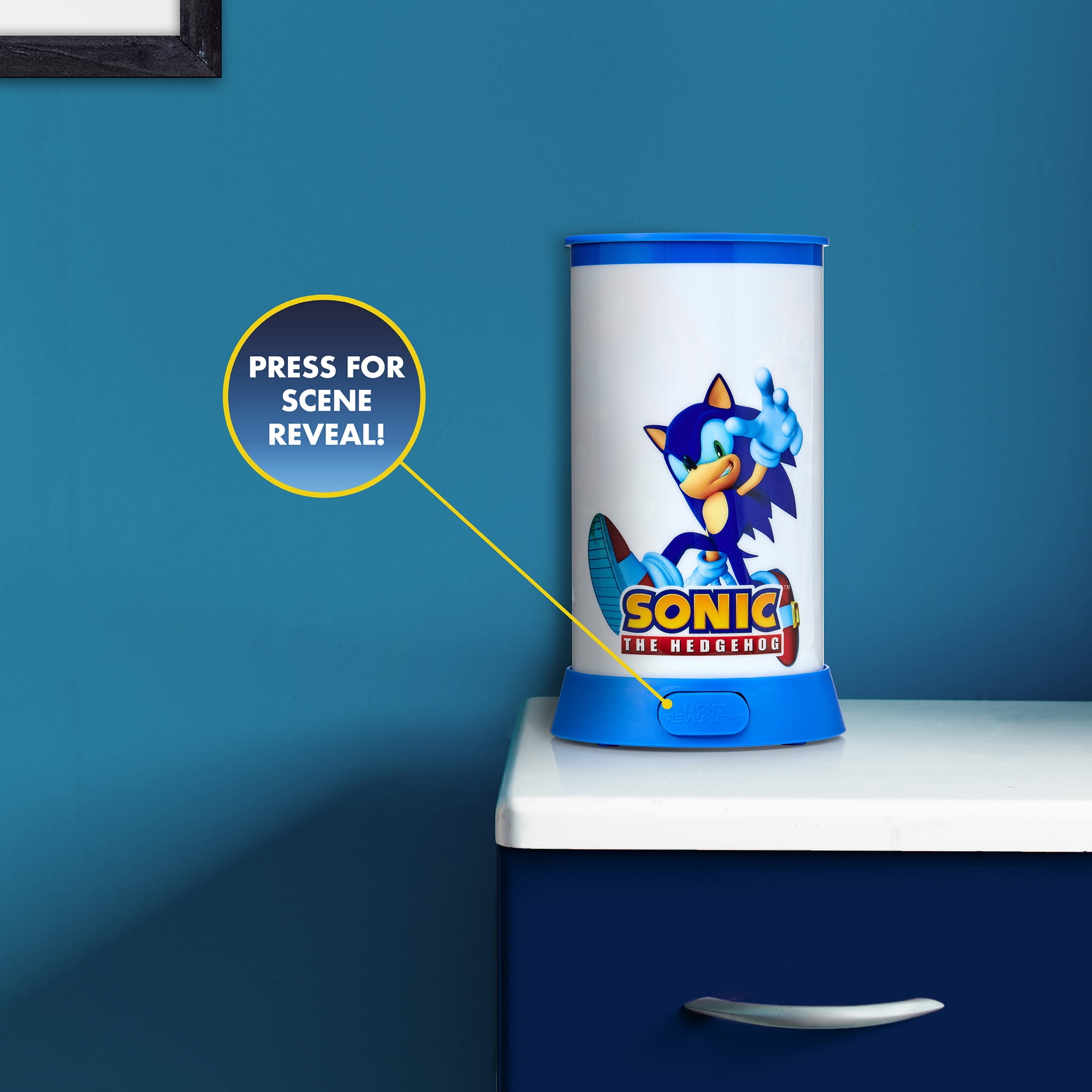Wow Stuff! Light Revealers Lamp - Sonic The Hedgehog - 7.5" Night Light, 360 Image Scene & Character Reveal, Auto-Off, Illuminating Kids Room Decor