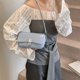 thumbnail image 2 of Bolso bandolera de piel suave con temperamento para mujer, nuevo estilo 2025, de alta gama, informal, versátil, para desplazamientos diarios, pequeño, cuadrado., 2 of 5