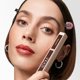 thumbnail image 5 of Máscara Lancôme Lash Idôle para levantar y dar volumen a las pestañas, color marrón, 5 of 7