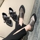thumbnail image 2 of Zapatos planos vulcanizados puntiagudos para mujer, zapatos de moda que combinan con todo, zapatos de mujer informales a la moda, cómodos zapatos planos de boca profunda para mujer 36 Gao Jinjia LED, 2 of 2